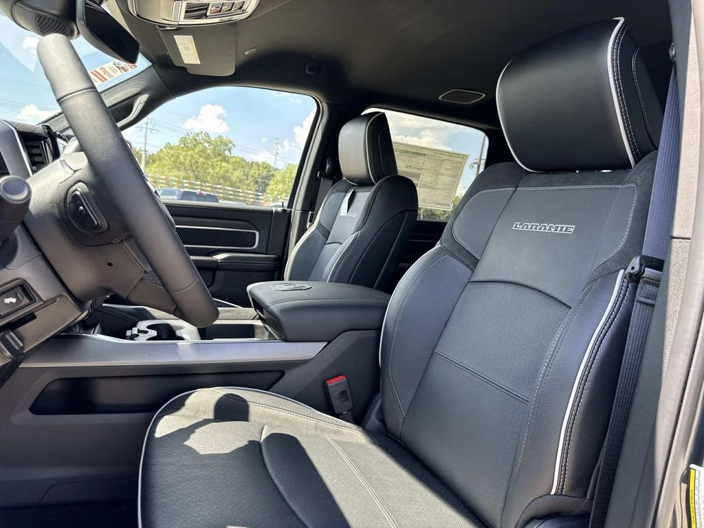 2026 RAM 2500 Laramie - Photo 35
