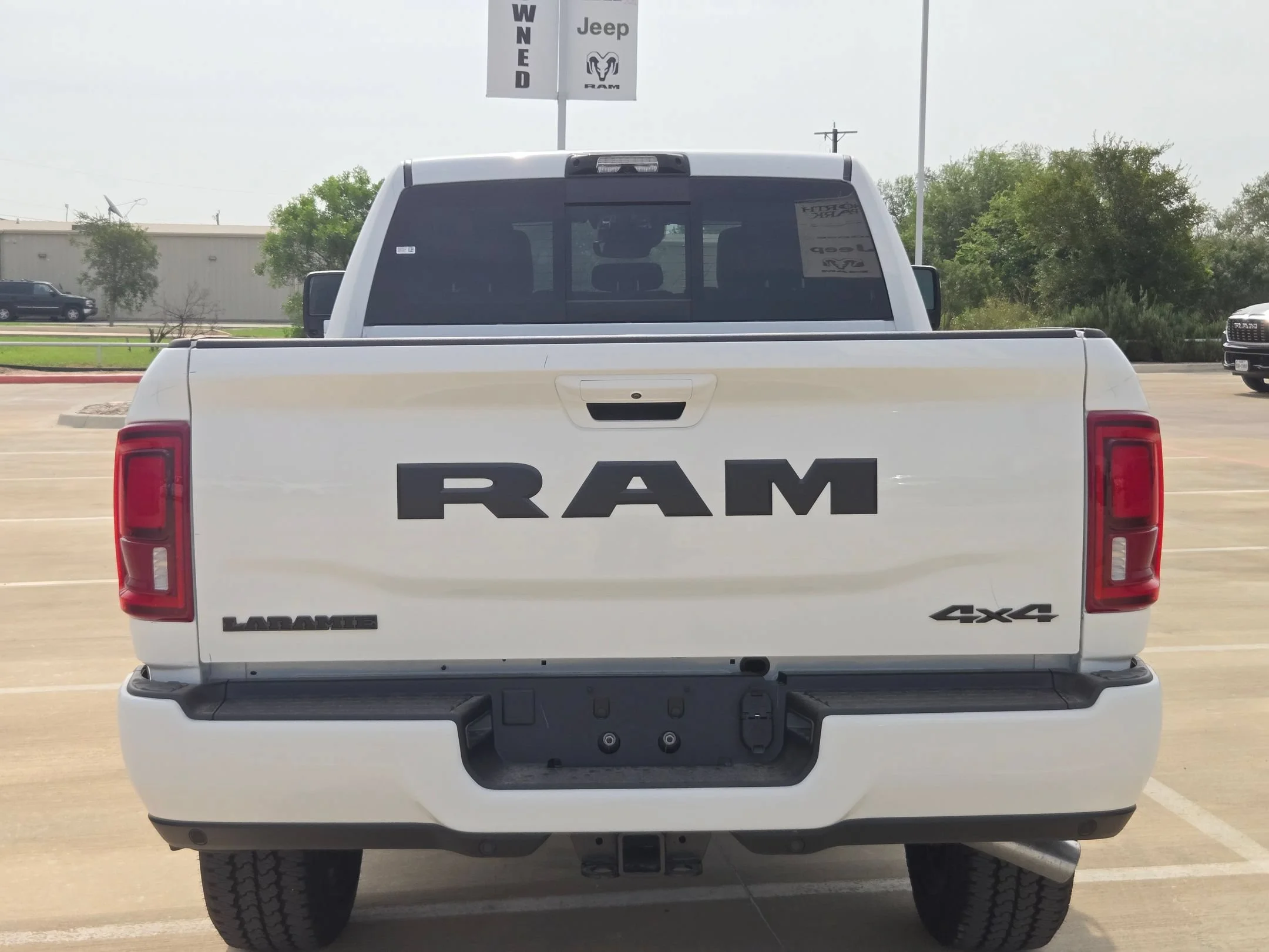 New 2026 Bright White Clear-Coat Exterior Paint RAM Laramie image 4