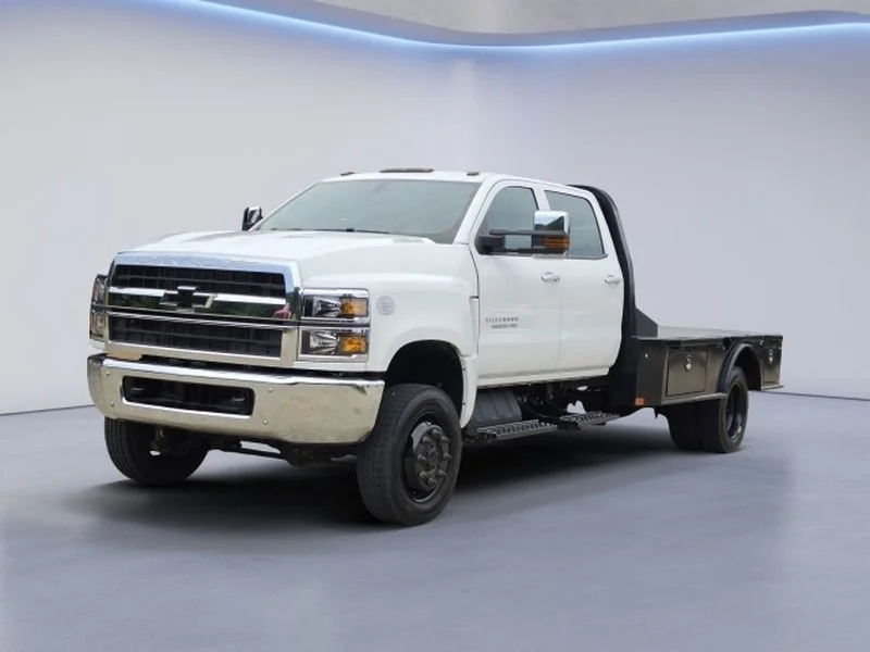 Used 2024 Summit White Chevrolet Work Truck image 6