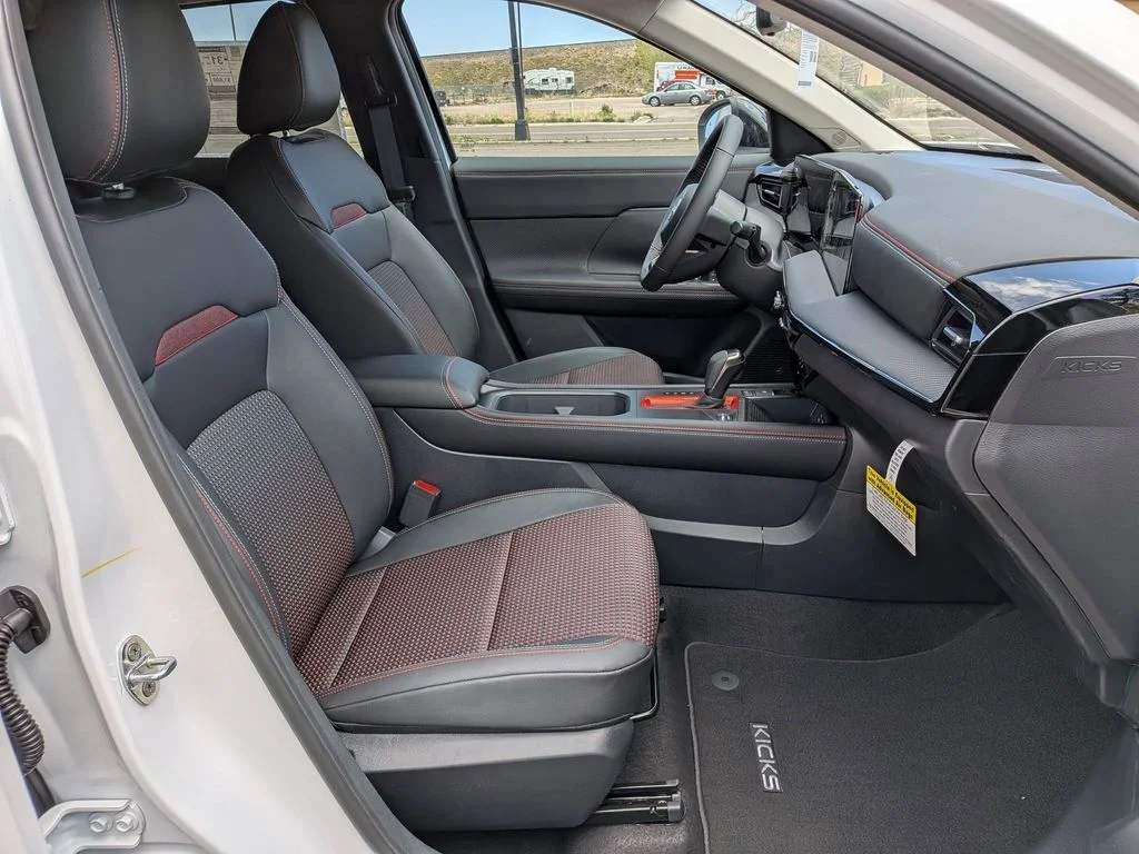 New 2026 Aspen White TriCoat Nissan SR image 21