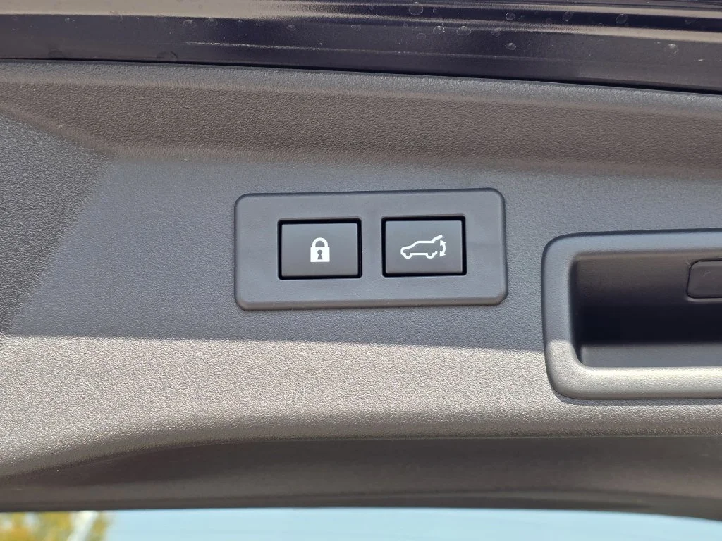New 2026 CRYSTAL BLACK SILICA Subaru Touring XT image 10