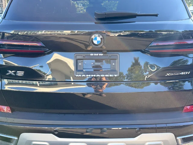 Certified Used 2024 Black Sapphire Metallic BMW xDrive40i image 35