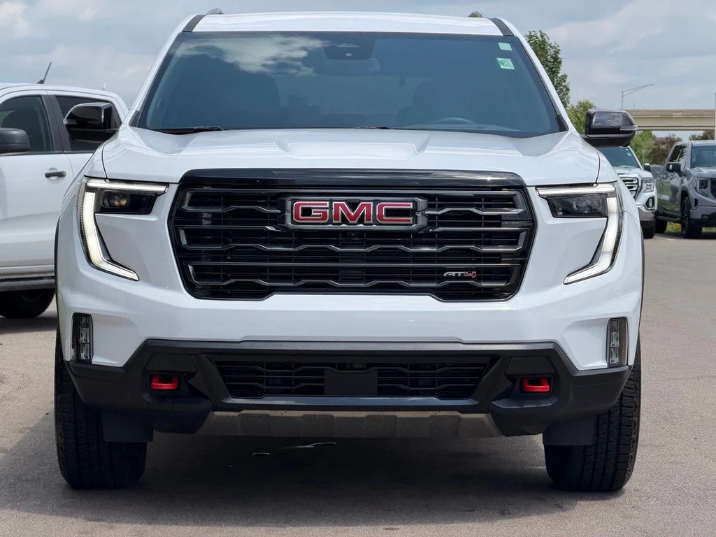 Used 2024 White GMC AT4 image 6