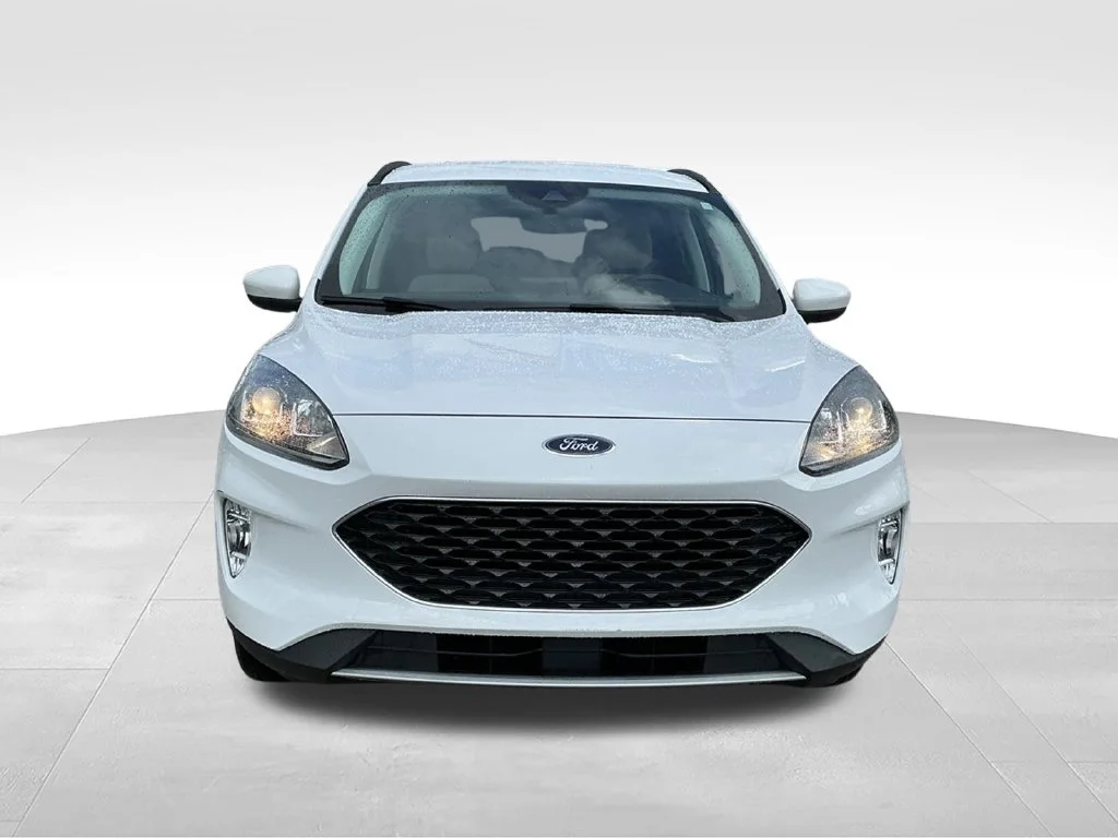 Used 2021 White Ford SEL image 9