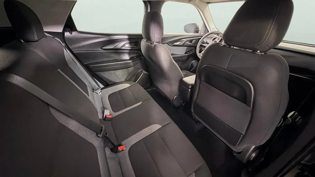 Used 2023 MOSAIC BLACK METALLIC Chevrolet LT image 25