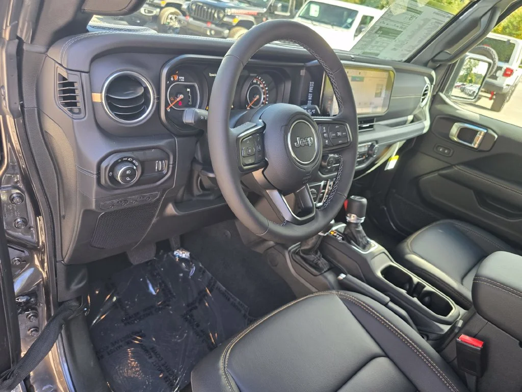 New 2026 Gray Jeep Sahara image 21