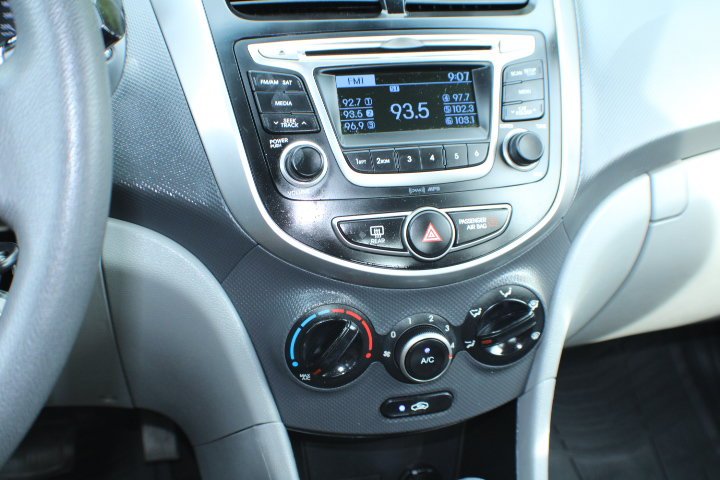 Used 2017 Century White Hyundai SE image 9