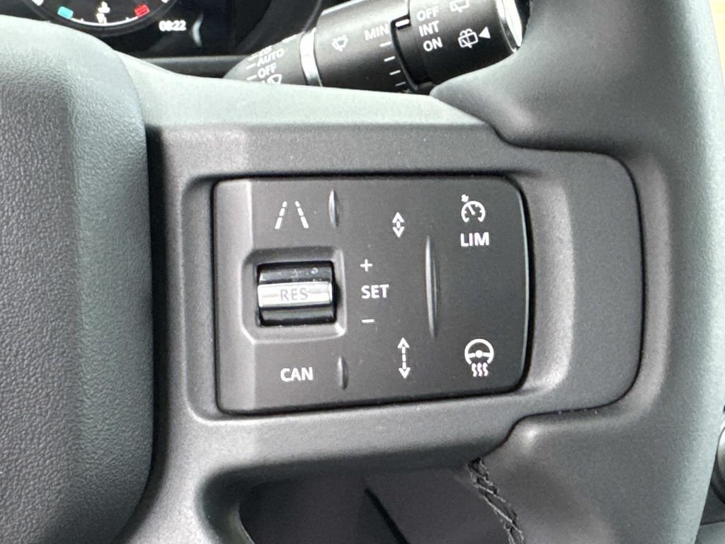 New 2026 Fuji White Land Rover S image 28