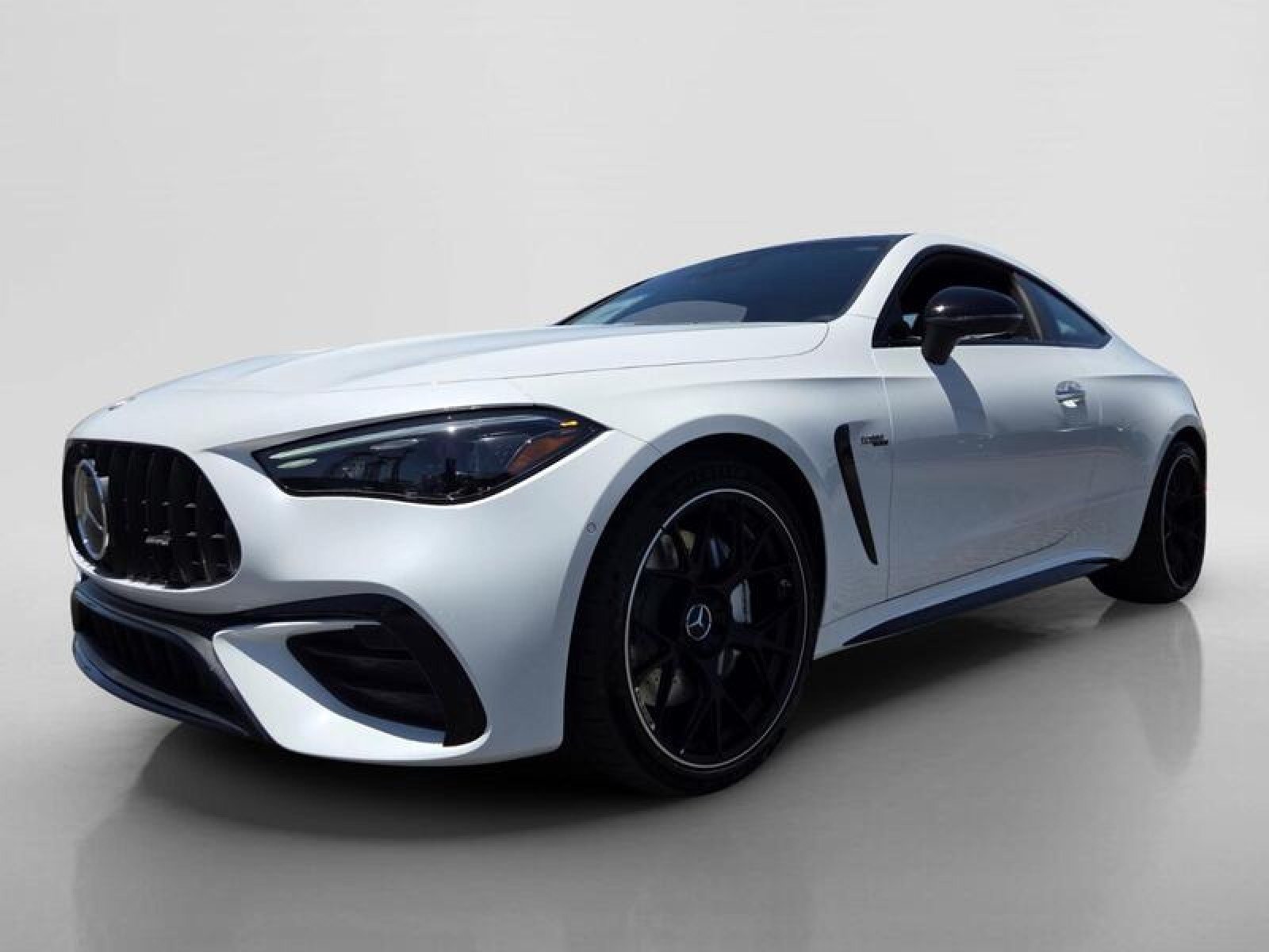 New 2026 MANUFAKTUR Moonlight White Metallic Mercedes-Benz AMG® CLE 53 4MATIC+ Coupe image 8