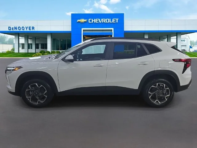 2026 Chevrolet Trax LT - Photo 11