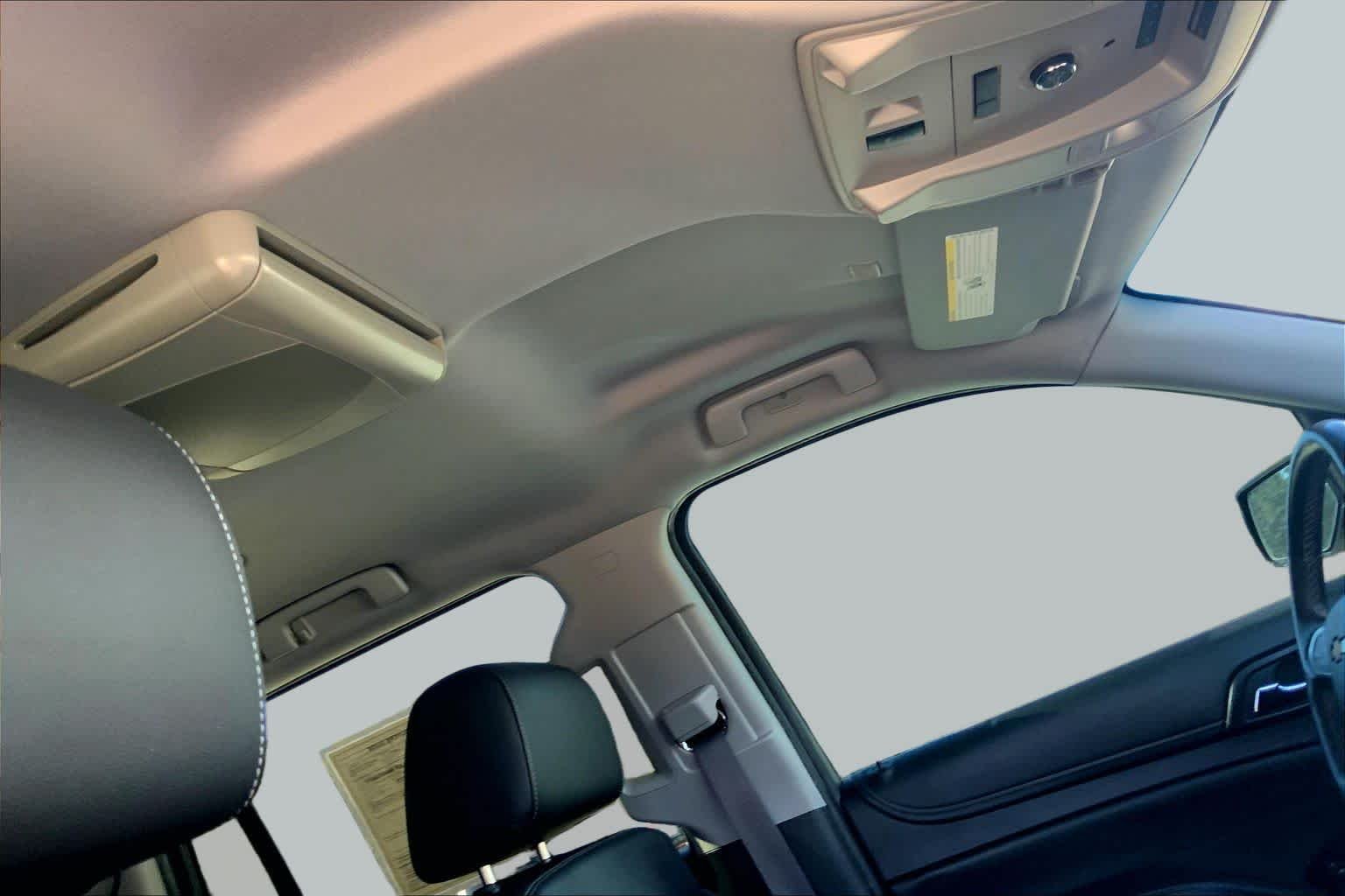 Used 2017 Black Chevrolet Premier image 13