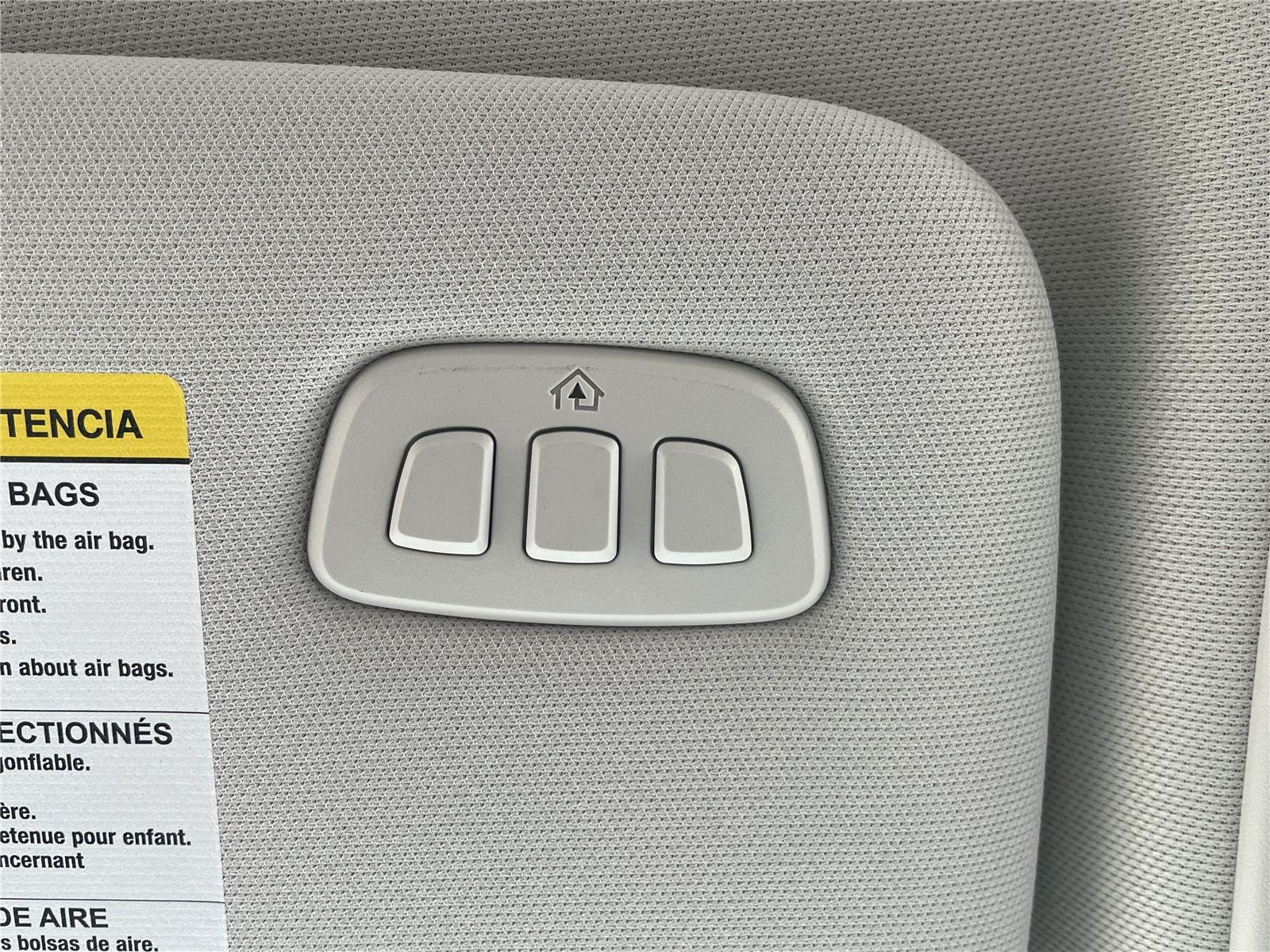 New 2026 Star White Metallic Tri-Coat Ford Platinum™ image 90