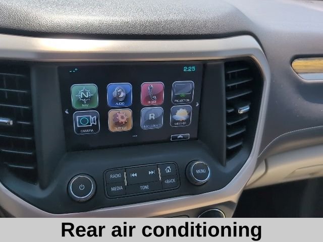 Used 2017 White GMC Denali image 7