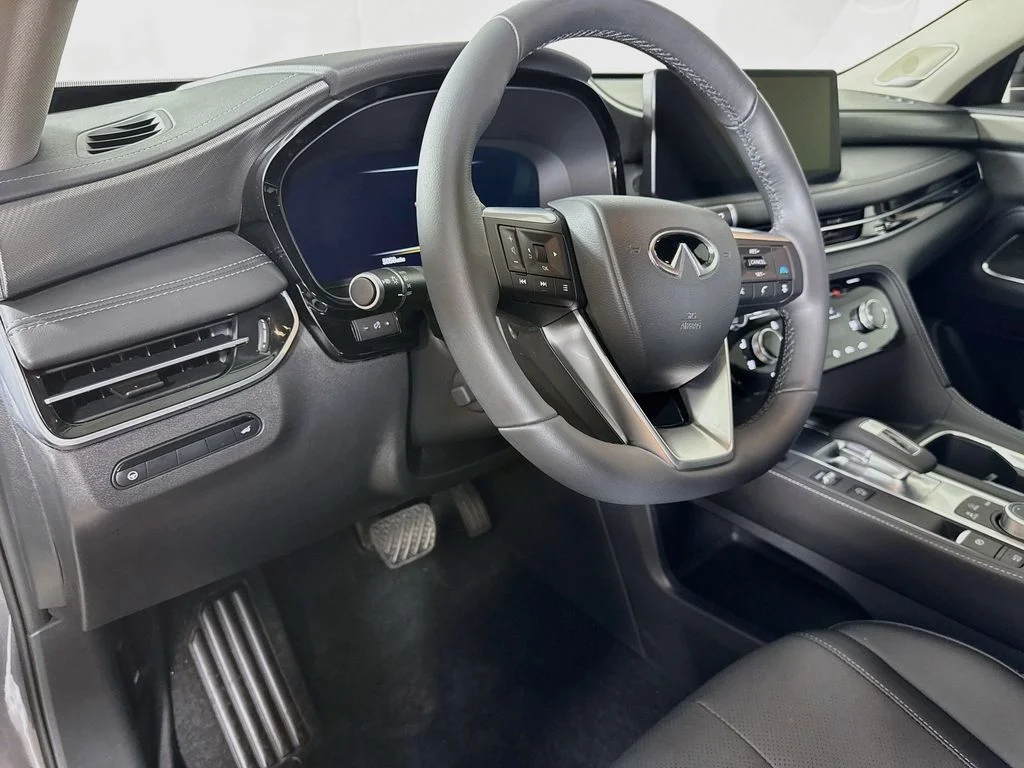 Certified Used 2026 Gray INFINITI LUXE image 12