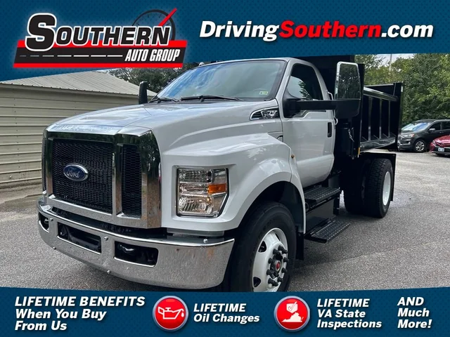 2025 Ford F-650-750 Base
