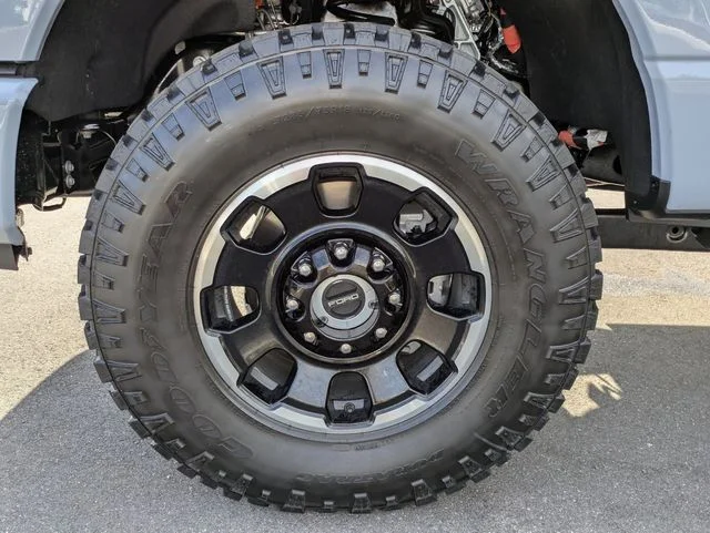 New 2026 Glacier Gray Metallic Tri-Coat Ford F-250® Platinum® image 11