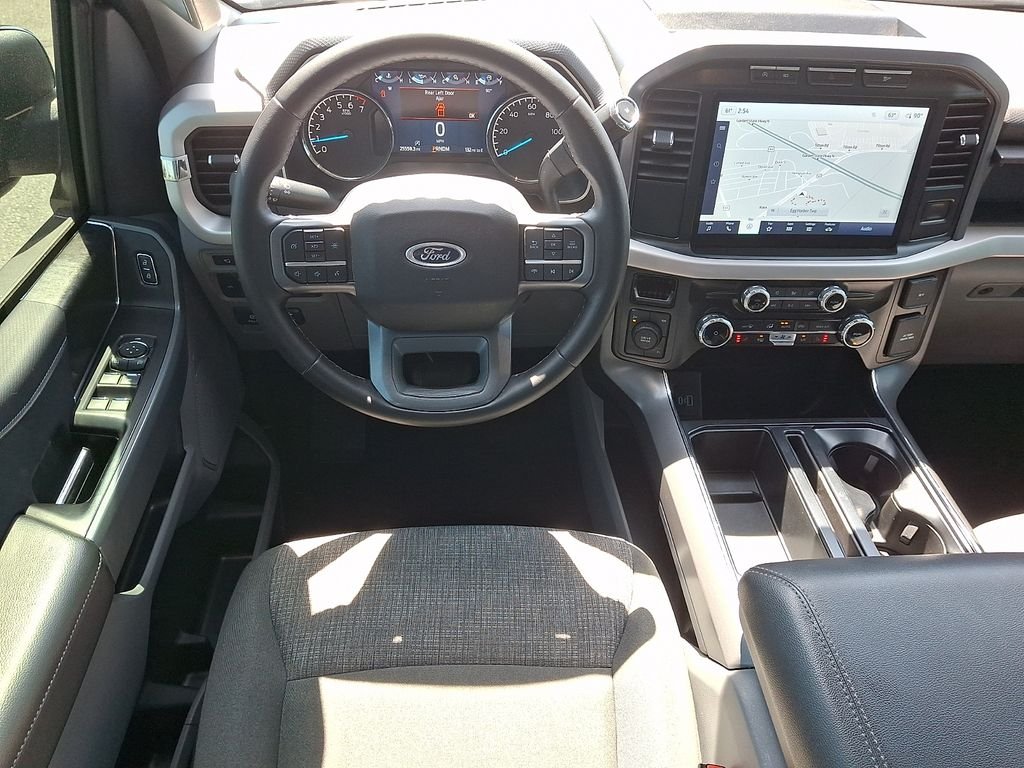 Used 2023 Gray Ford XLT image 11