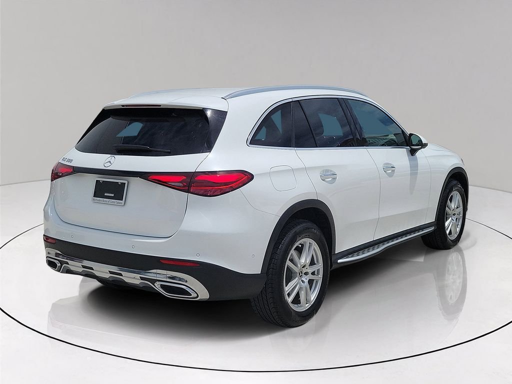 Certified Used 2025 White Mercedes-Benz GLC 300 image 6