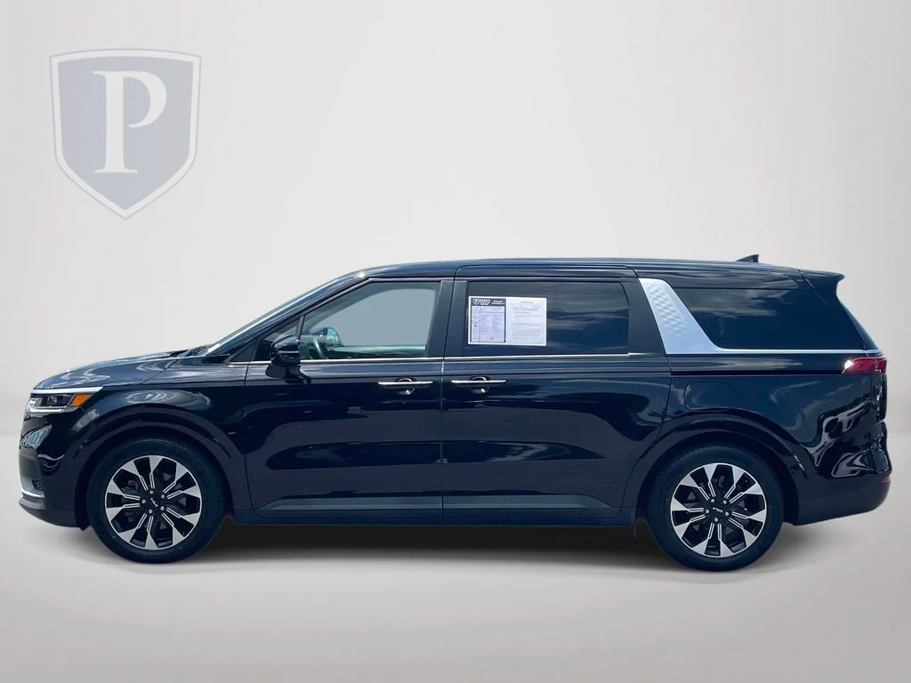 Used 2024 Black Kia EX image 5