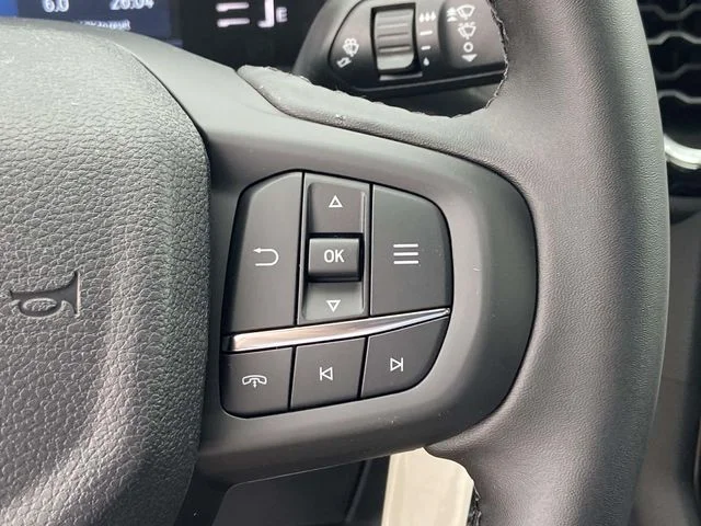 New 2026 Carbonized Gray Metallic Ford XLT image 18