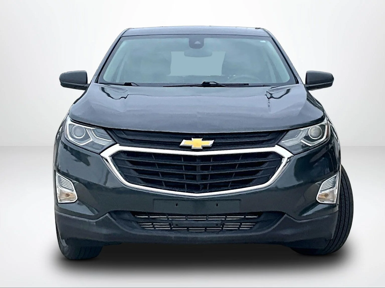 Used 2020 Gray Chevrolet LS image 4