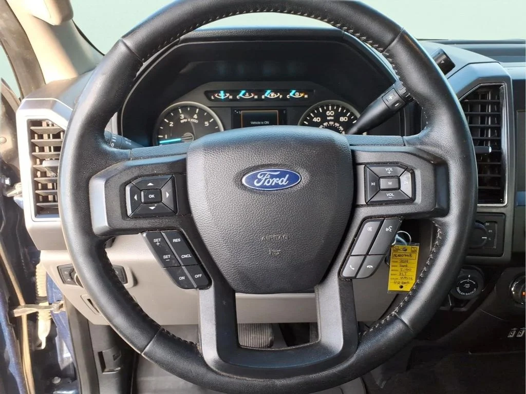 Used 2019 Blue Ford XLT image 18