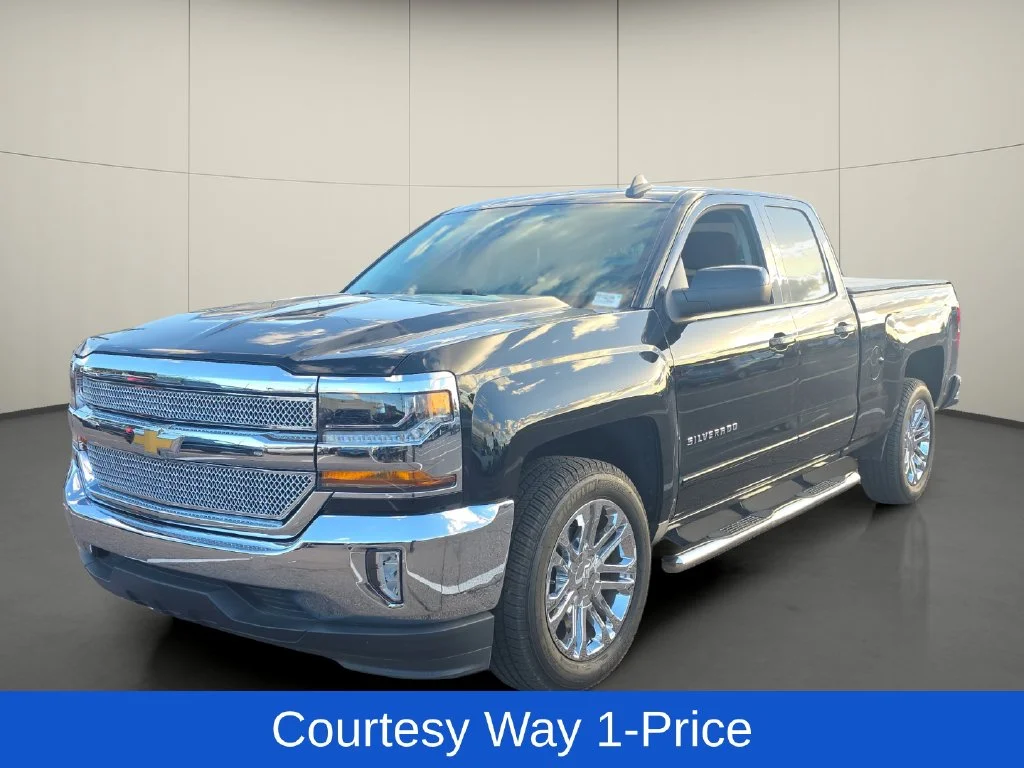 Used 2016 Black Chevrolet LT image 4