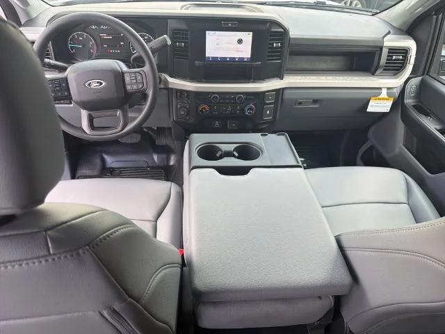 New 2026 Oxford White Ford F-350® XL image 39