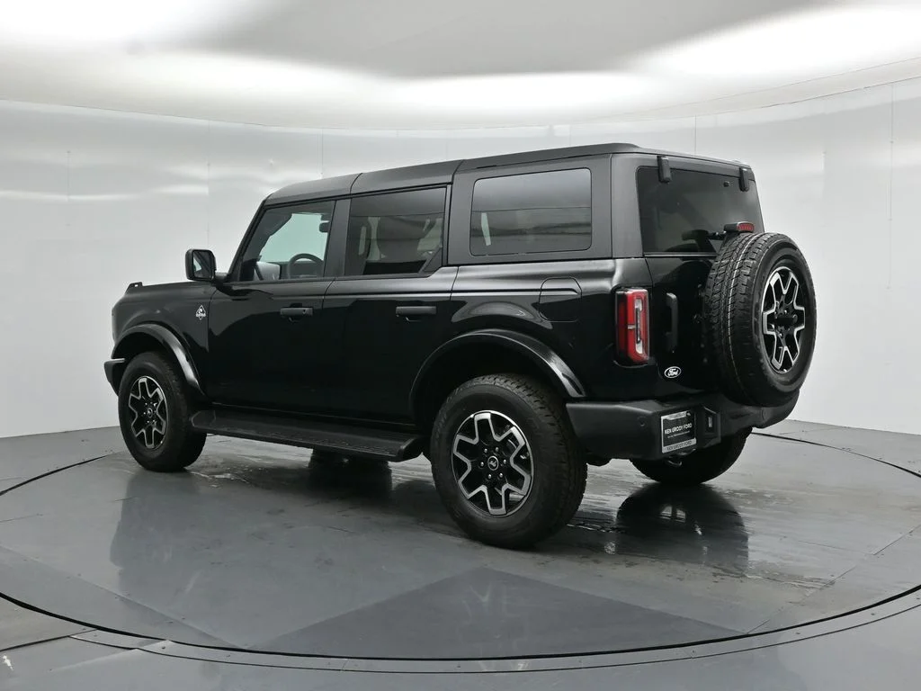 New 2026 Shadow Black Ford Outer Banks image 6