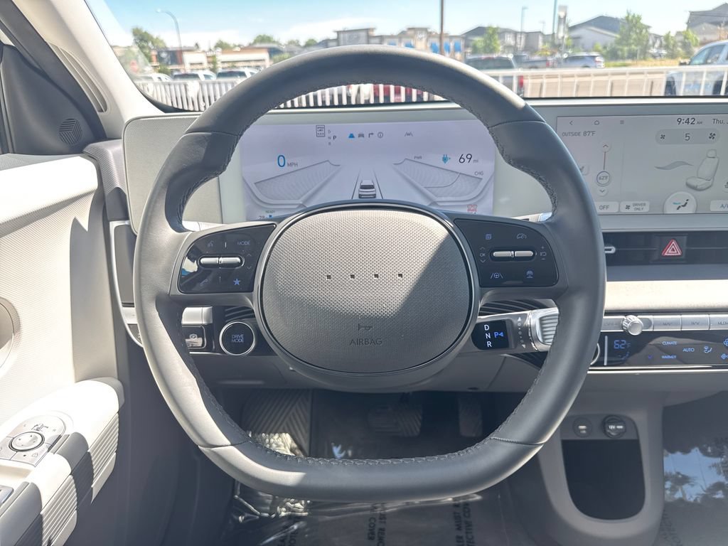 Used 2024 Atlas White Hyundai SE image 14