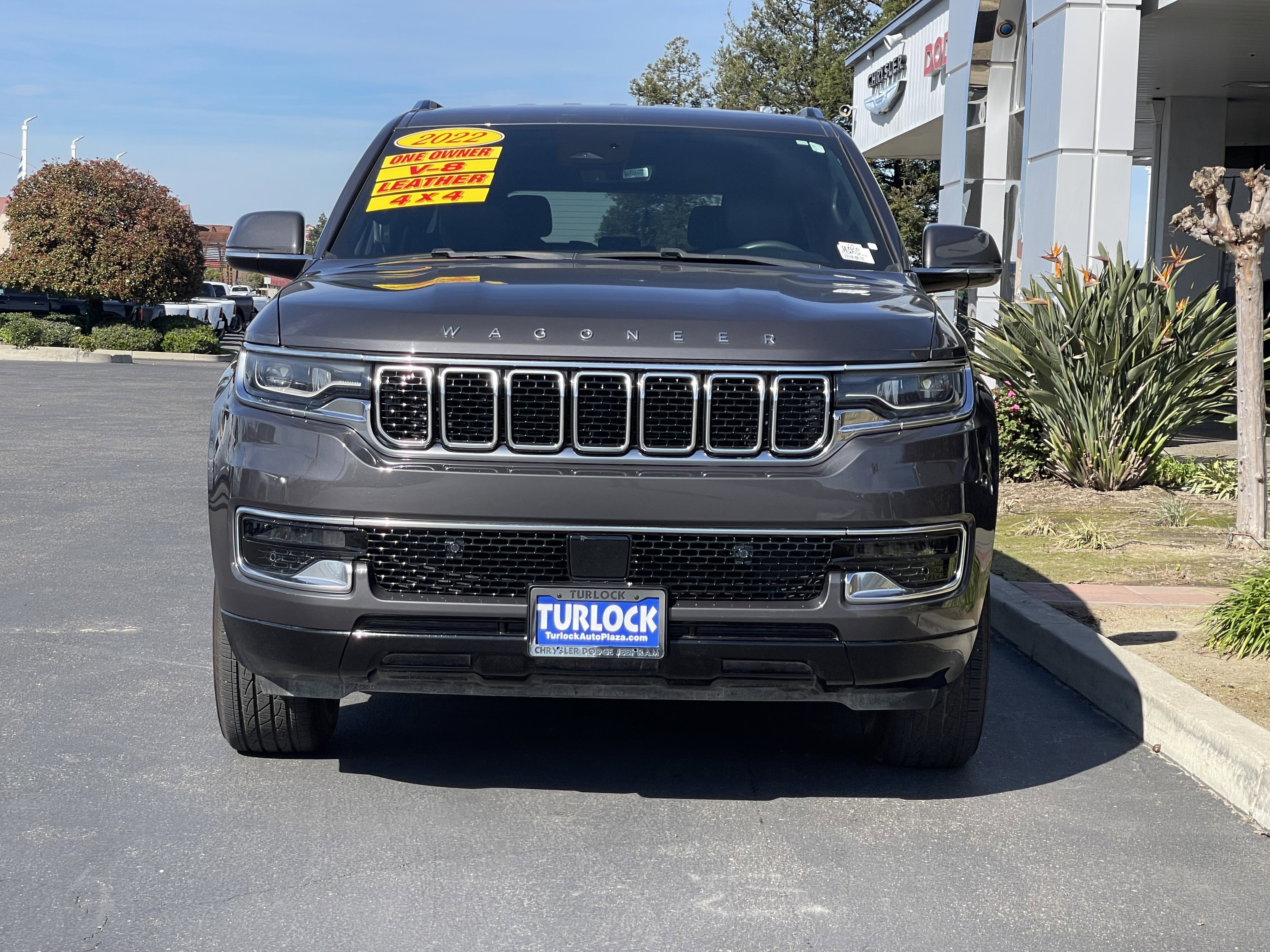 View vehicle photo 4