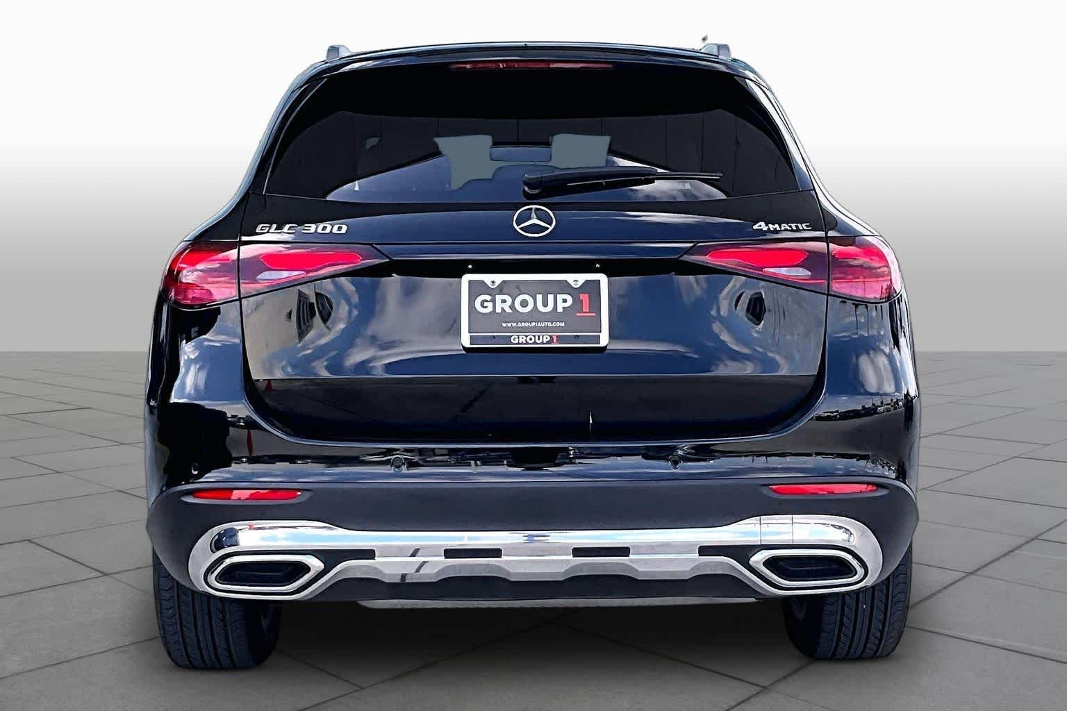 Used 2024 Black Mercedes-Benz GLC 300 image 5