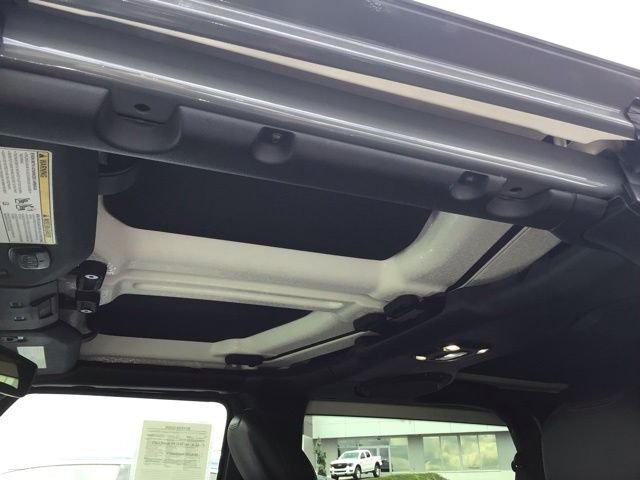 Used 2021 Sting Gray Clearcoat Jeep Rubicon image 18