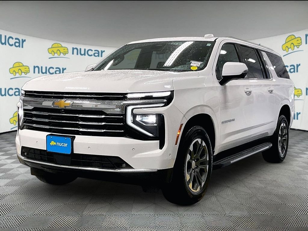 Used 2025 White Chevrolet LT image 3