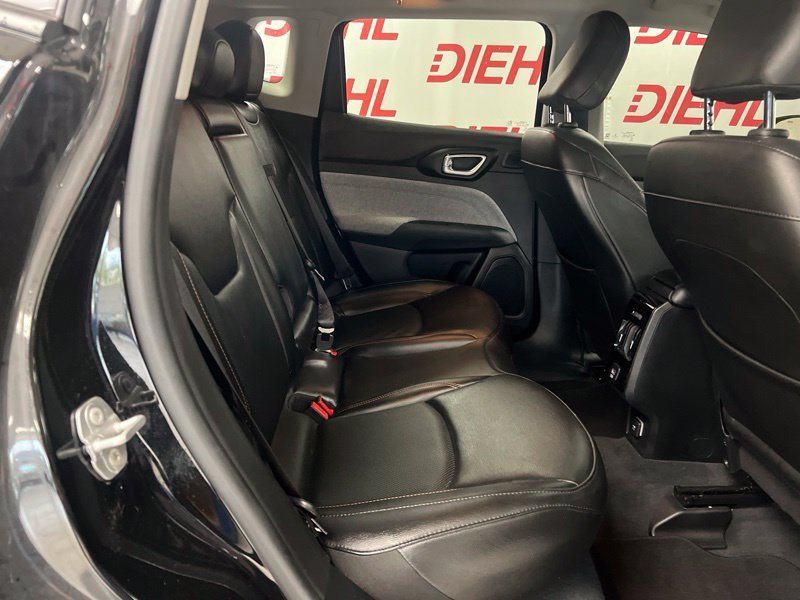Used 2022 Black Jeep Latitude Lux image 10