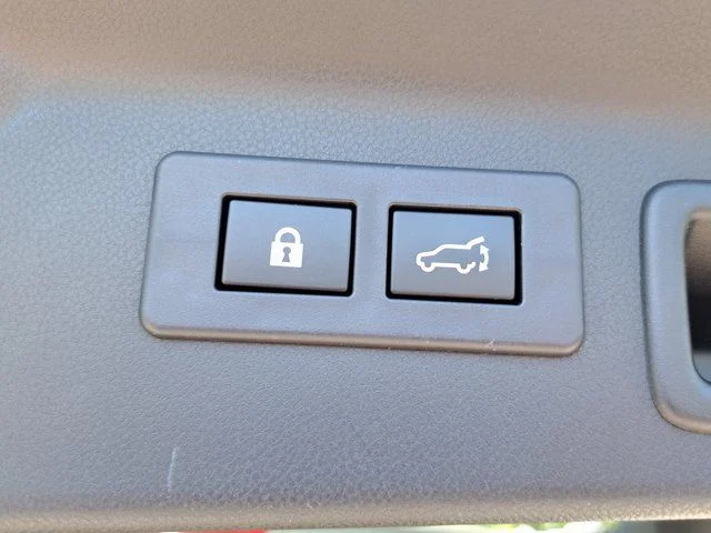 Used 2025 Beige Subaru Premium image 28
