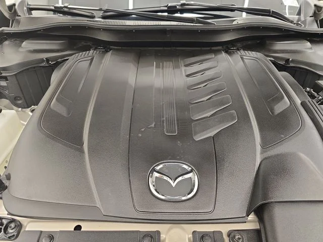 Used 2026 Platinum Mazda 3.3 Turbo Premium image 41