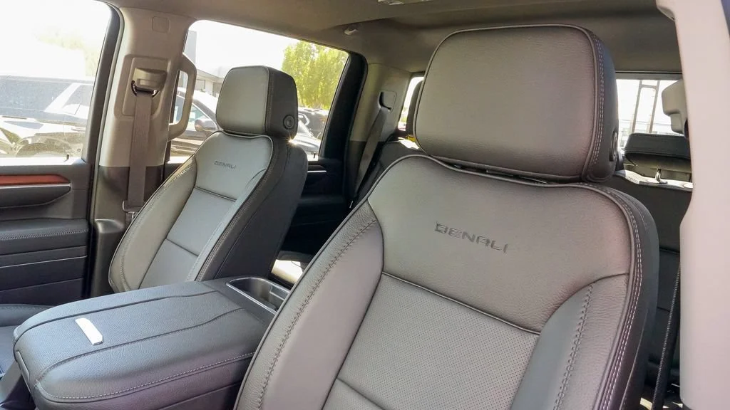 2026 GMC Sierra 2500HD Denali - Photo 17