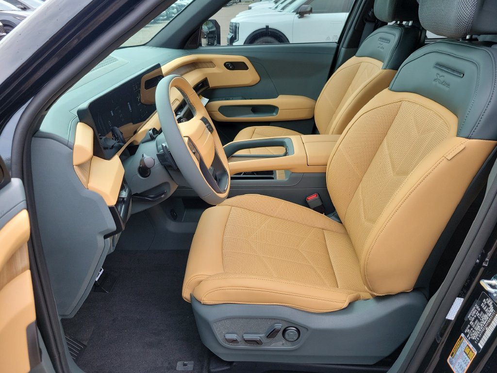 New 2027 Ebony Black Kia X-LINE SX image 25
