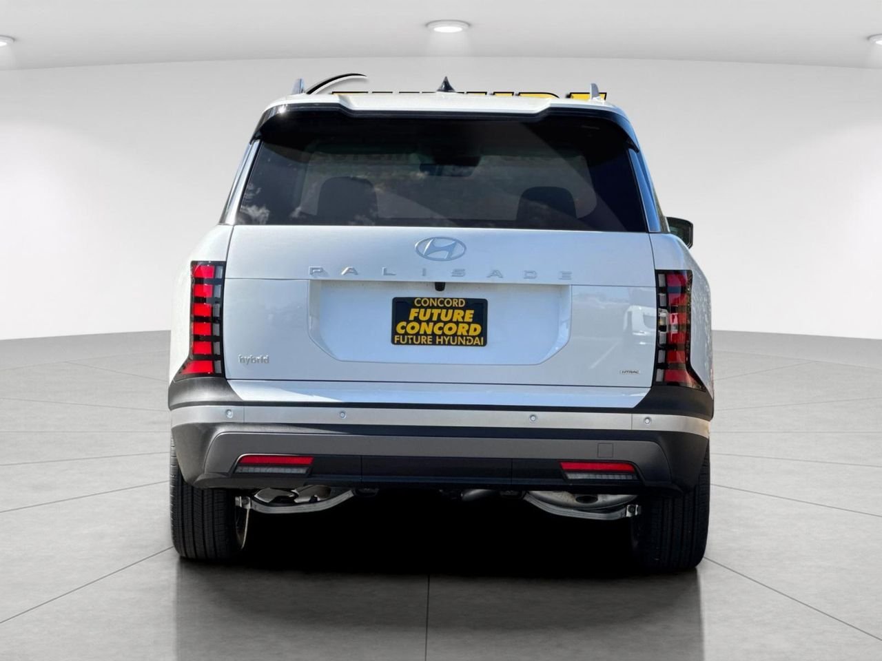 New 2027 White Hyundai SEL 8P image 4