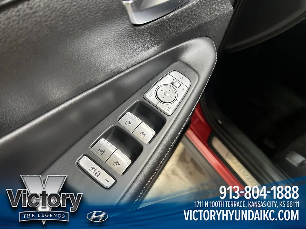 Used 2022 Red Hyundai Calligraphy image 11