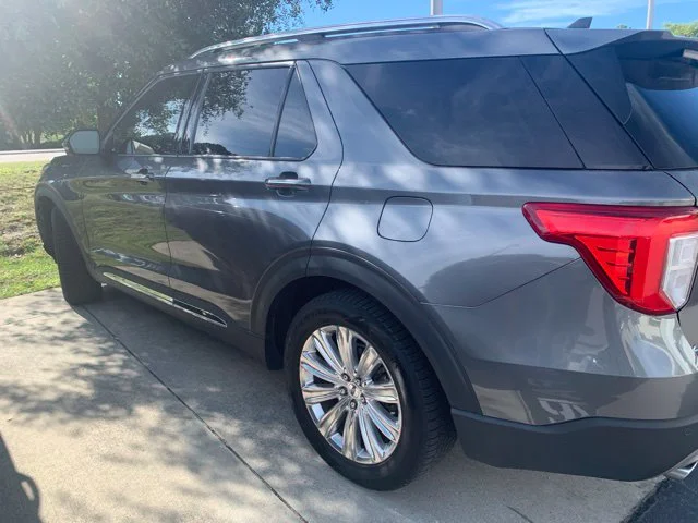 Used 2023 Gray Ford Limited image 2