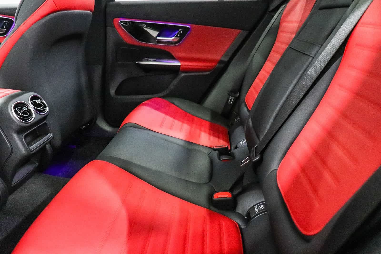New 2027 Black Mercedes-Benz GLC 300 image 22