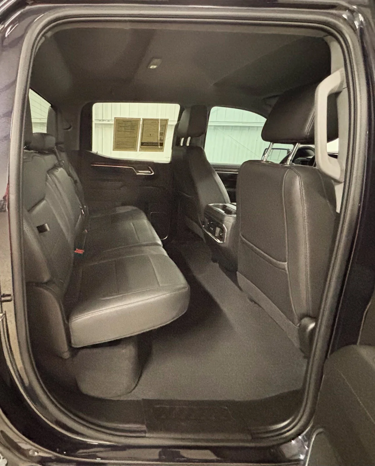 Used 2022 Silver GMC SLT image 20