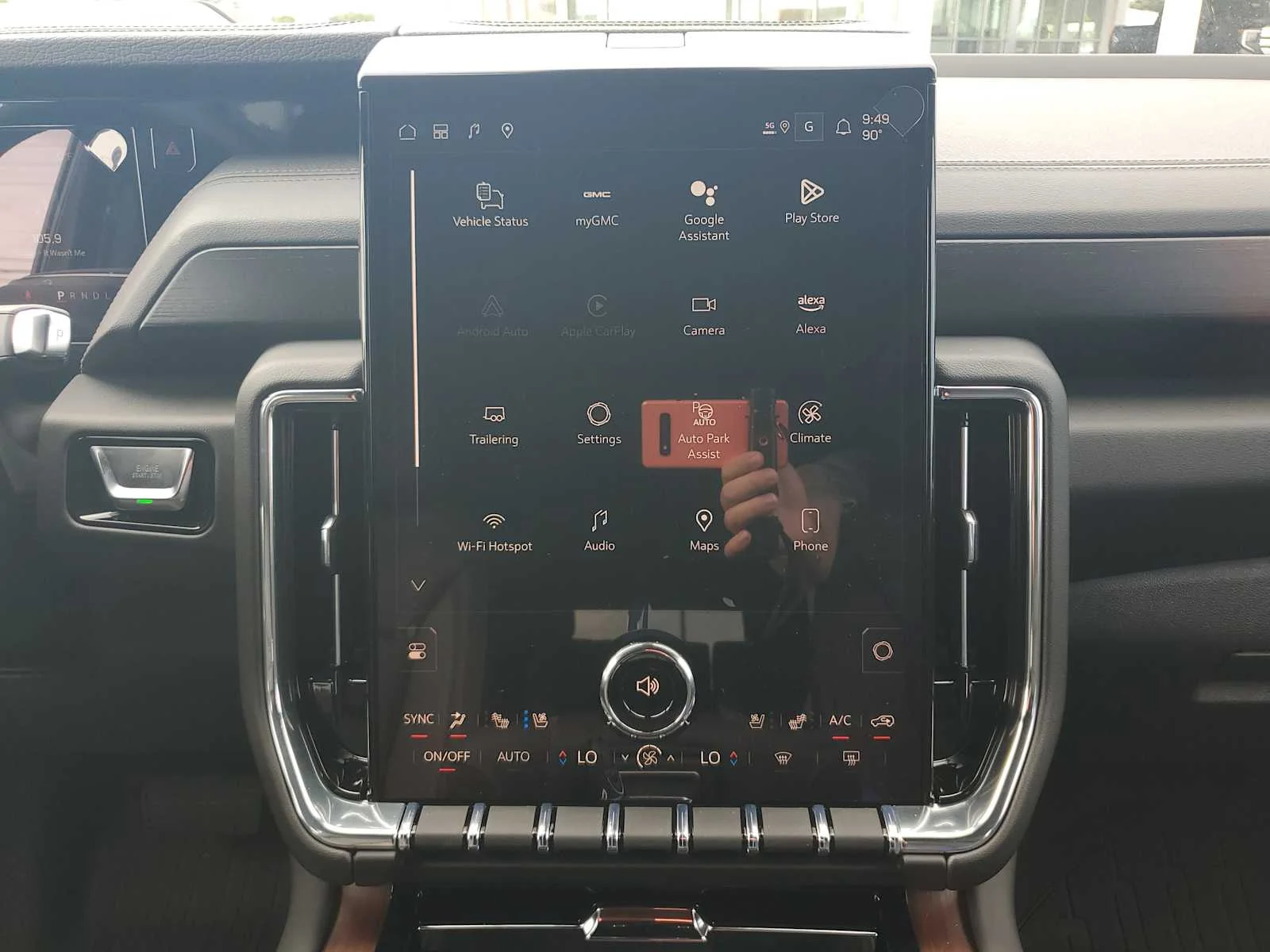 2025 GMC Yukon XL Denali - Photo 12