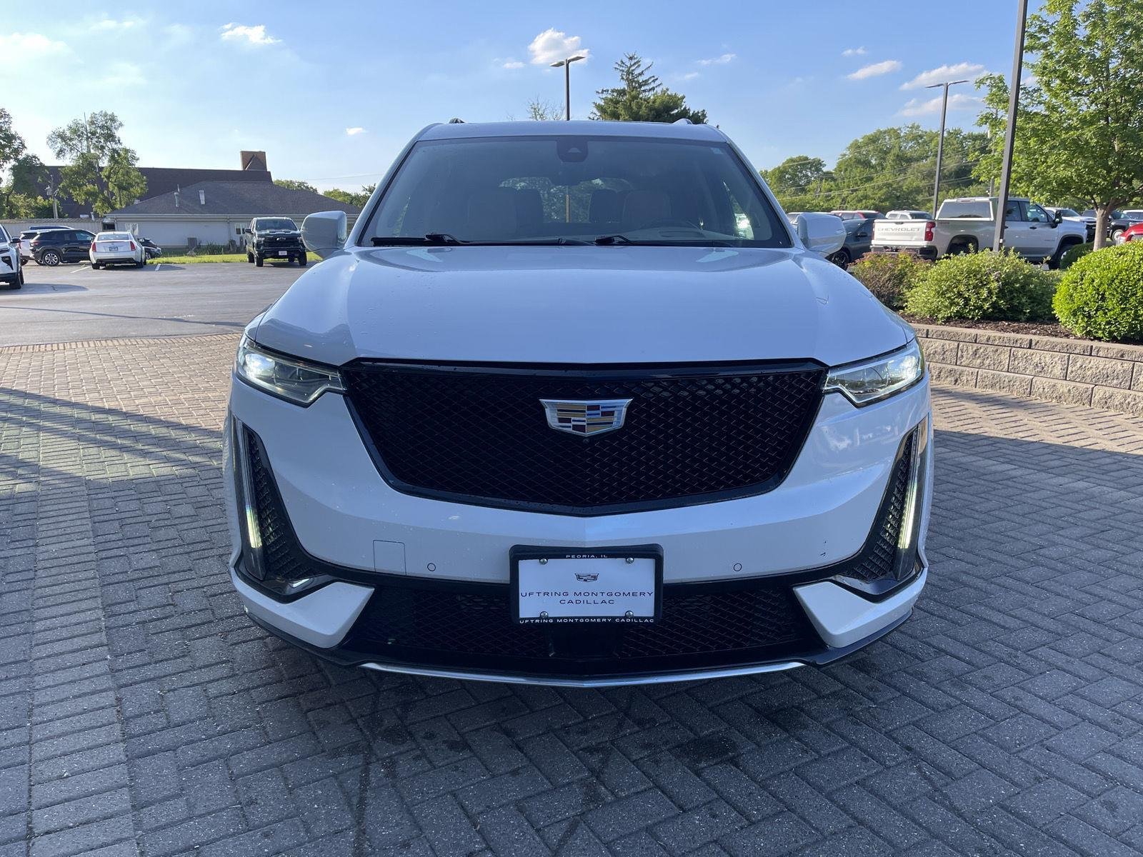 Used 2020 CRYSTAL WHITE TRICOAT Cadillac AWD Sport image 8
