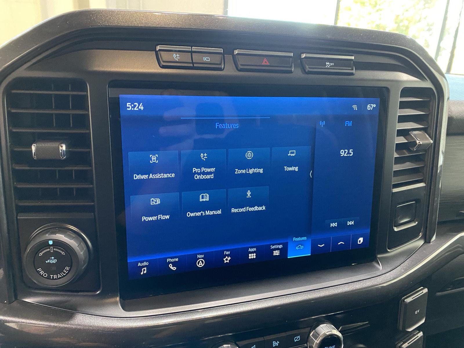 Used 2023 Avalanche Gray Ford XLT image 26