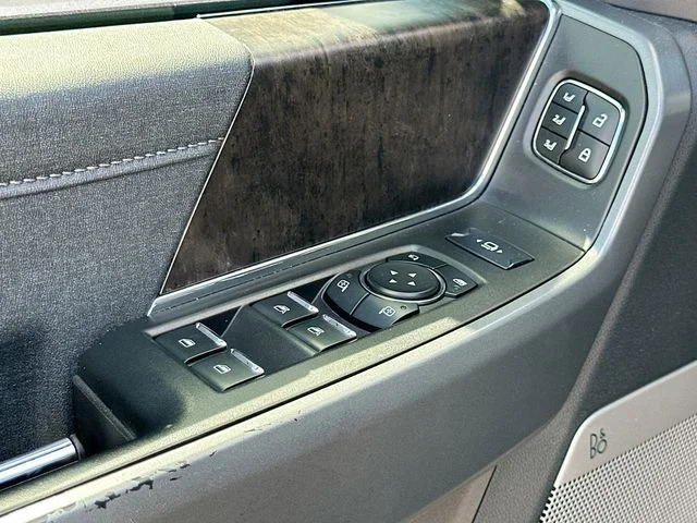 Used 2023 Black Ford Lariat image 18