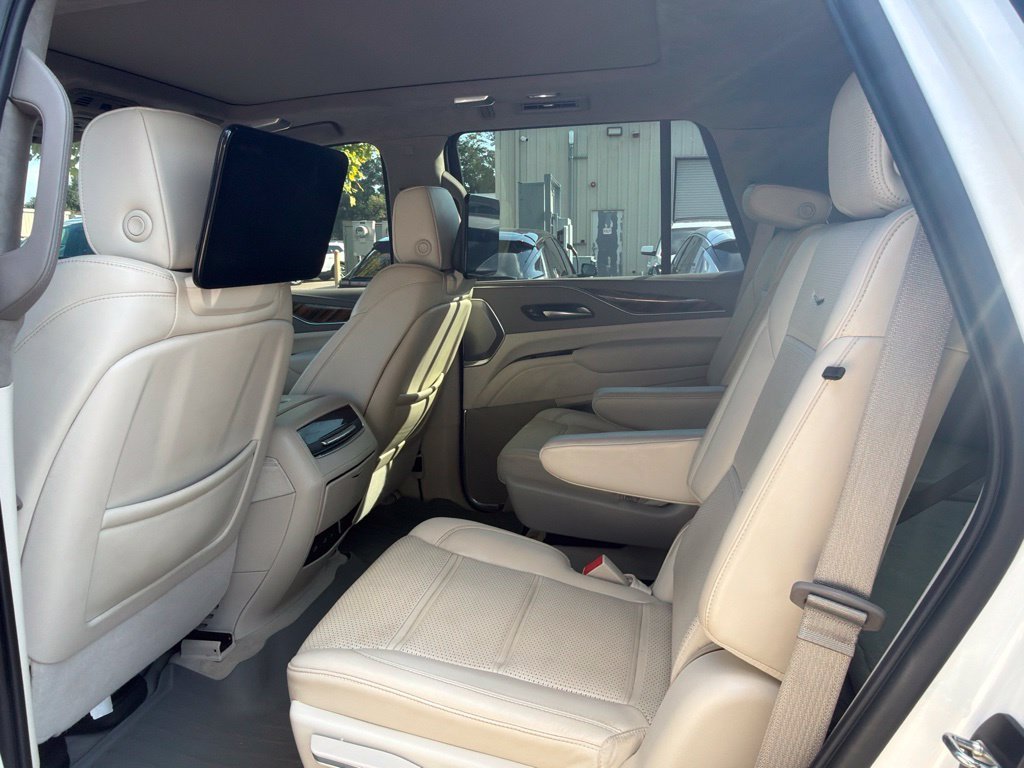 Used 2023 Crystal White Tricoat Cadillac Sport Platinum image 13