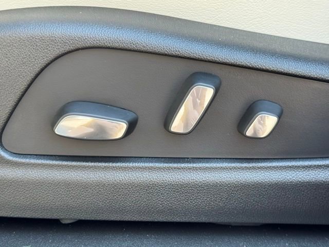 2025 Cadillac XT5 Sport - Photo 21